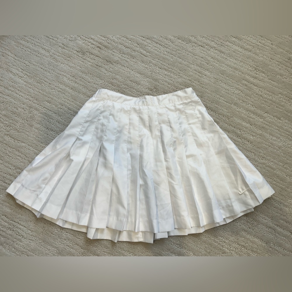 Vintage Nike Y2K white anon pleated tennis skirt size small